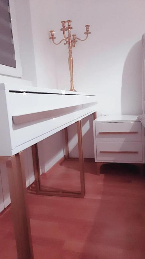 Luxury Apartment Iva II Skopje Esterno foto