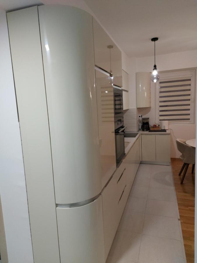 Luxury Apartment Iva II Skopje Esterno foto